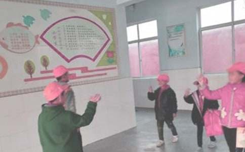 《打招呼》教案(15篇)