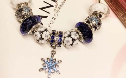 �����������ʹ����а�̰�