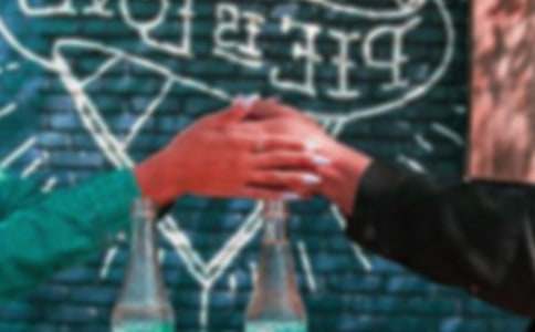 ɽ���ϵ�Լ���а�̰�