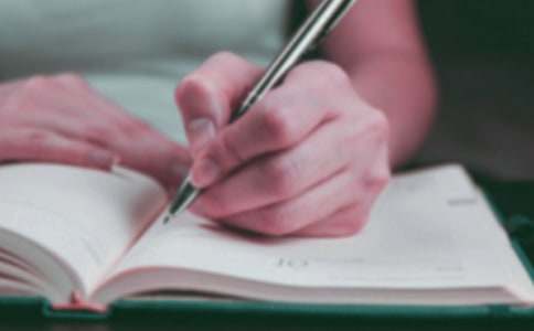 ����Ʒ���������300��6ƪ