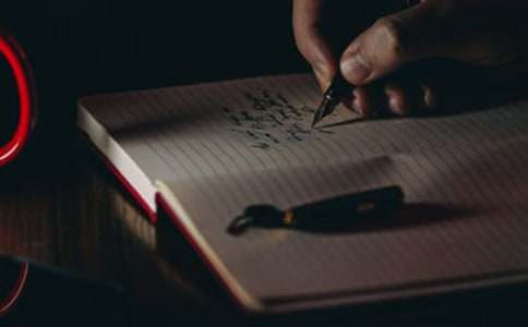 �������300�֣�����4ƪ��