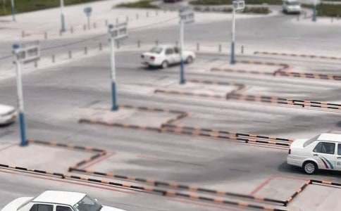 ��У�Ͷ���ͬ