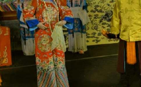 �����ǵĹ��⾩�硷��ѧ���