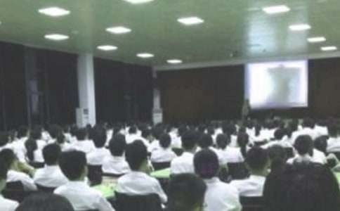 ���ھ�Ƹ�����鷶��