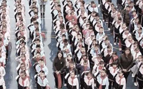 升国旗主持人演讲稿