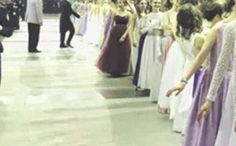 大学舞会策划书