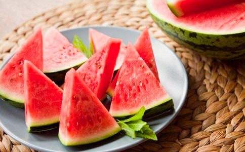 С��汾�Ķ��������Ϻ����ϡ���ѧ��˼