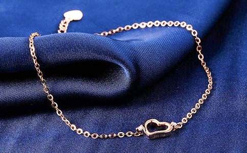 �����̰�ģ��ϼ�8ƪ