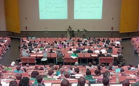 ����ѧ�ӷ��Ը壺�ڷܡ�Ŭ����ƴ��