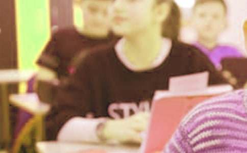 中学生期末备考国旗下讲话稿