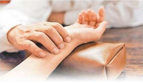 С��̰����ϵ�ҽ����